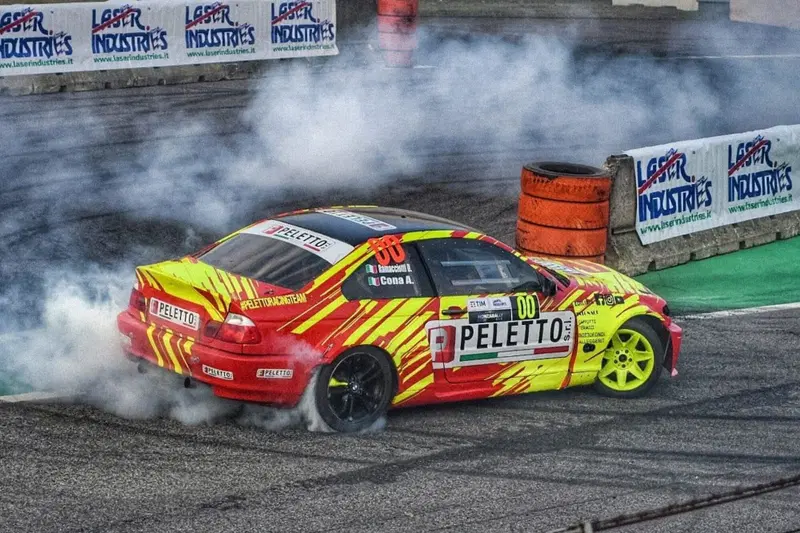 Alberto Cona sul rettilineo di Monza durante il 'Monza Rally Show 2019'