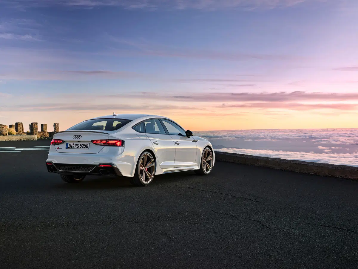 Audi RS5, restyling per Coupé e Sportback (11)