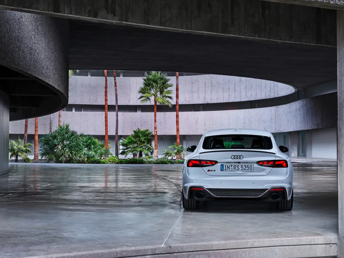 Audi RS5, restyling per Coupé e Sportback (15)