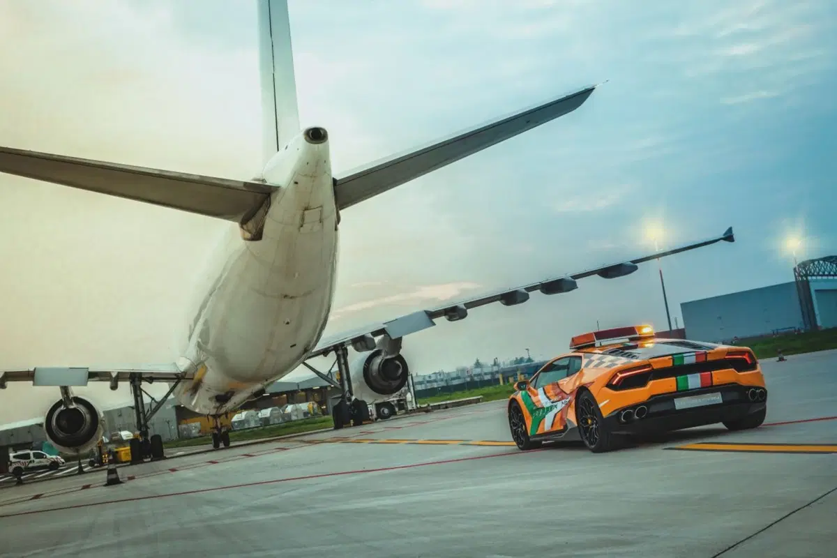 Lamborghini: una Huracan RWD per l’aeroporto di Bologna (3)