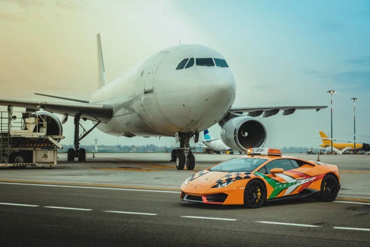 Lamborghini: una Huracan RWD per l’aeroporto di Bologna (4)
