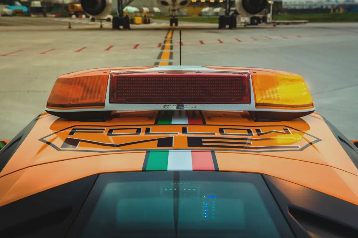 Lamborghini: una Huracan RWD per l’aeroporto di Bologna (5)