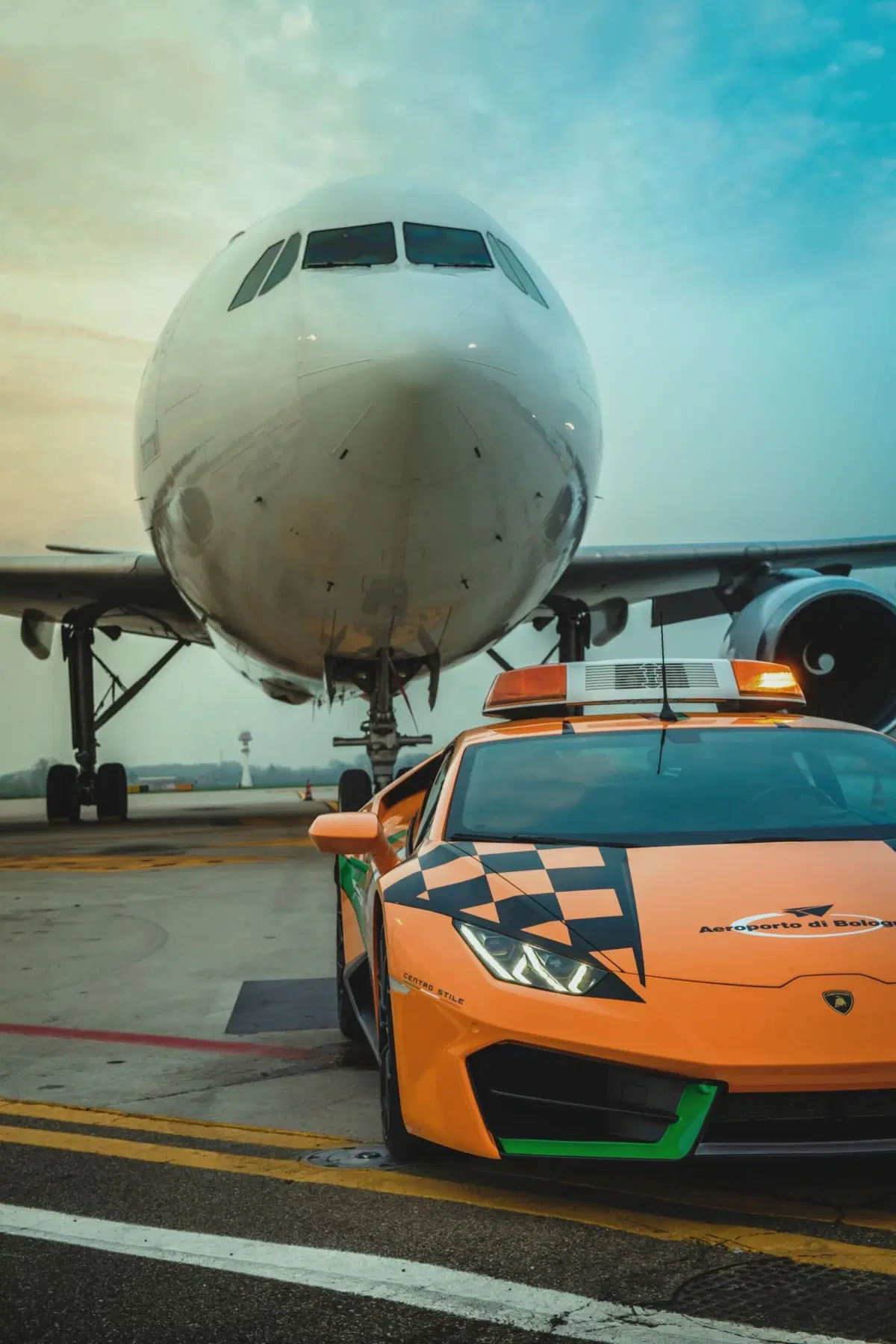Lamborghini: una Huracan RWD per l’aeroporto di Bologna (11)