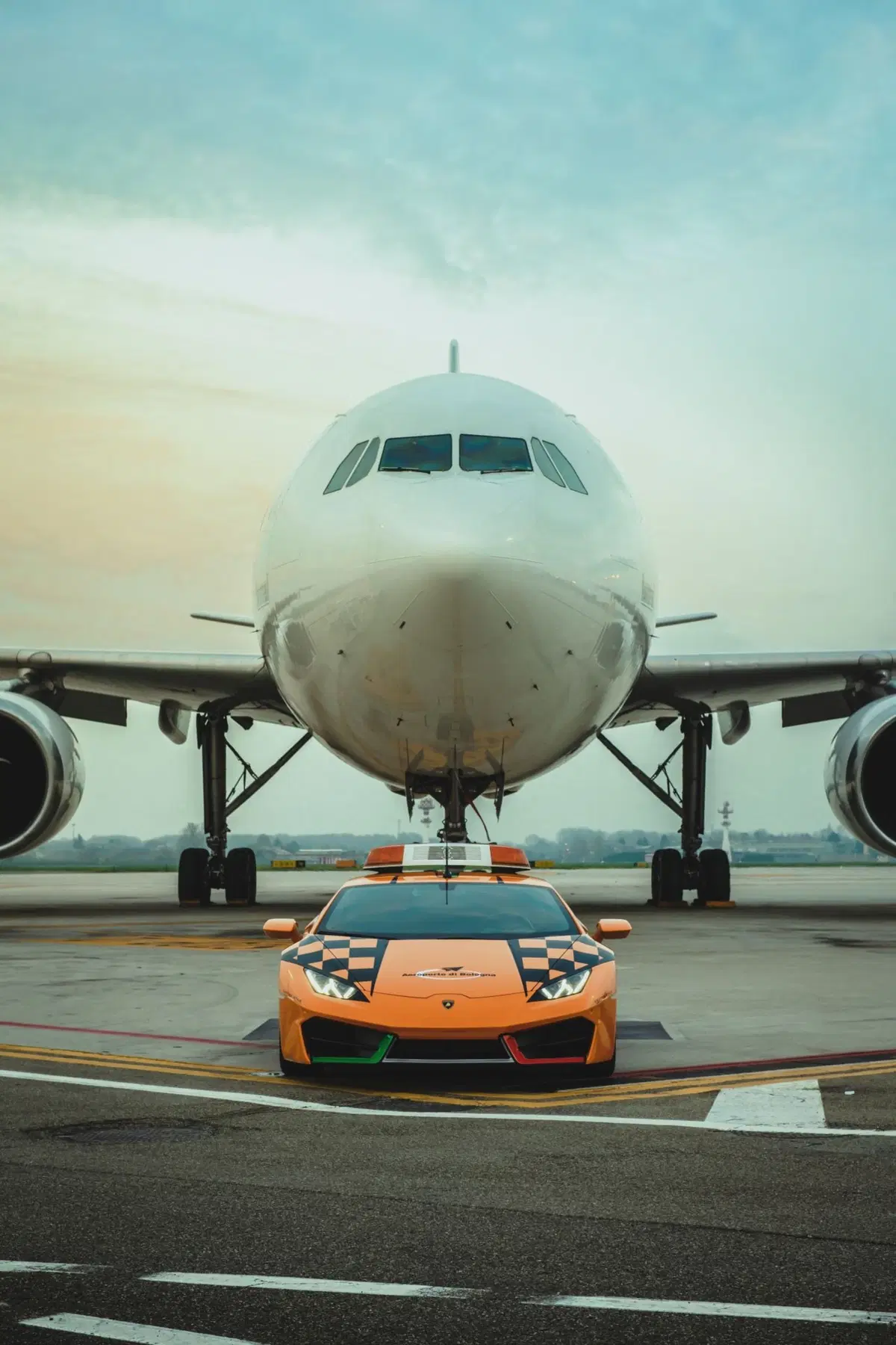 Lamborghini: una Huracan RWD per l’aeroporto di Bologna (12)