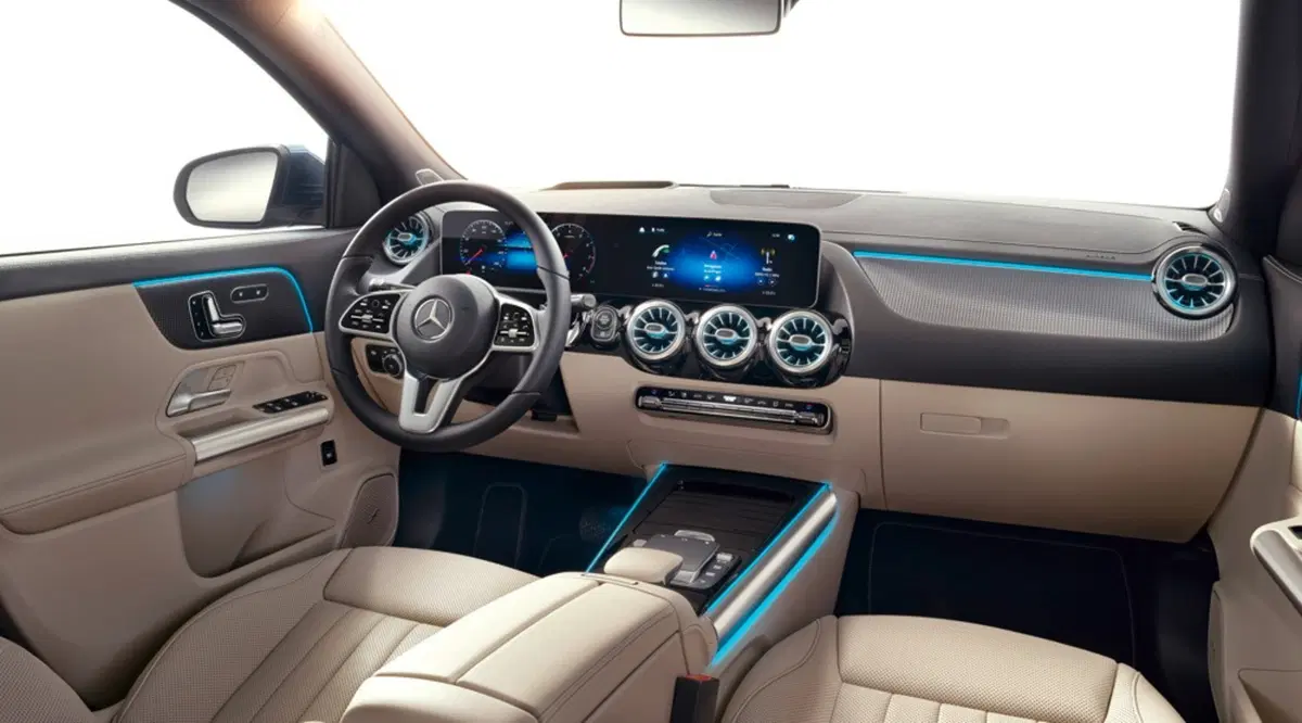 Nuova Mercedes GLA: ora è un po’ più SUV (10)