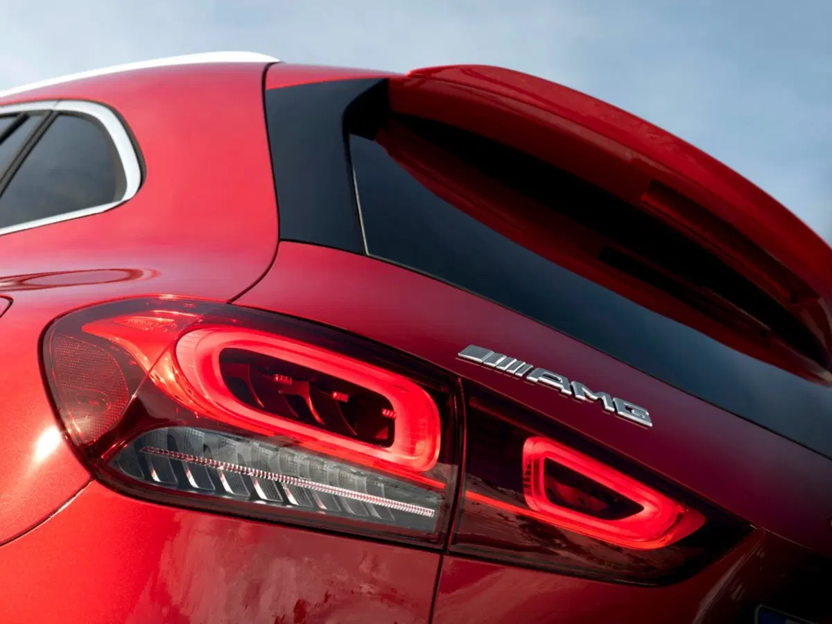 Nuova Mercedes GLA: ora è un po’ più SUV (27)
