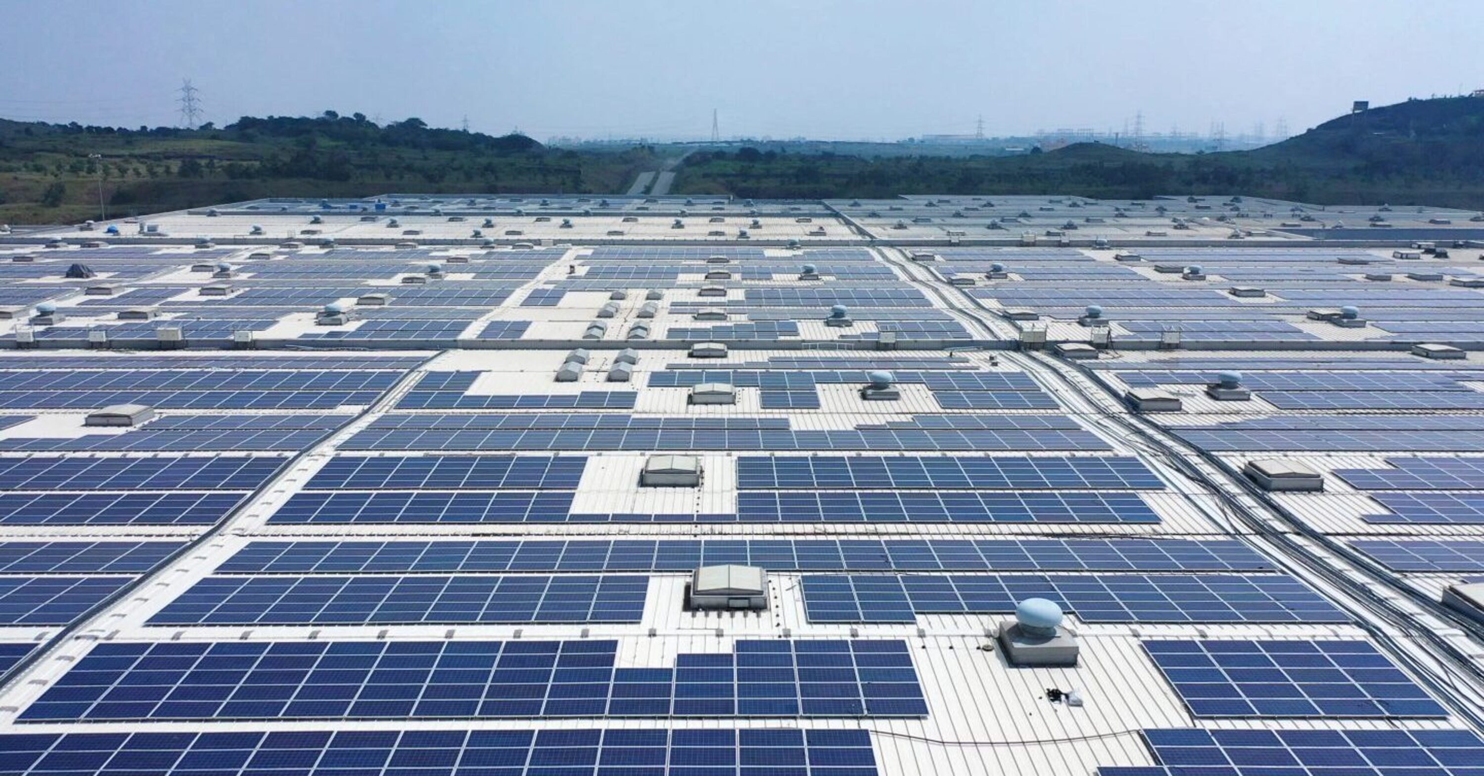 Skoda: pannelli solari su tutta la fabbrica a Chakan in India