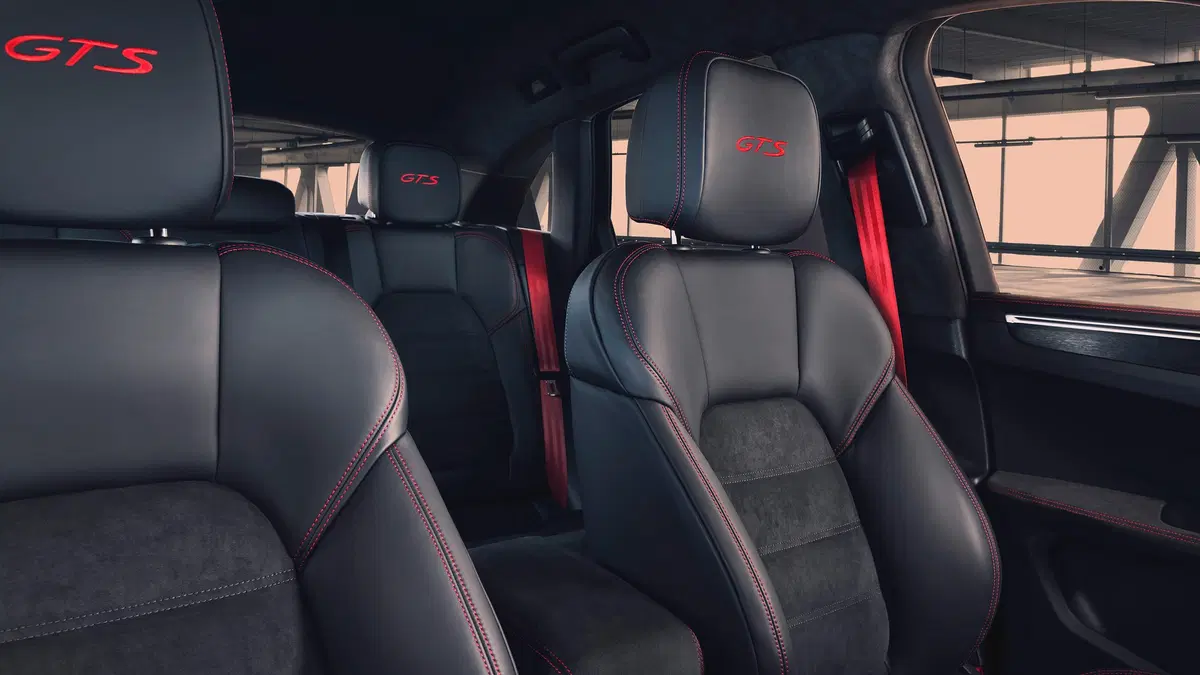 Porsche Macan GTS, 380 CV per il SUV in salsa sportiva (4)