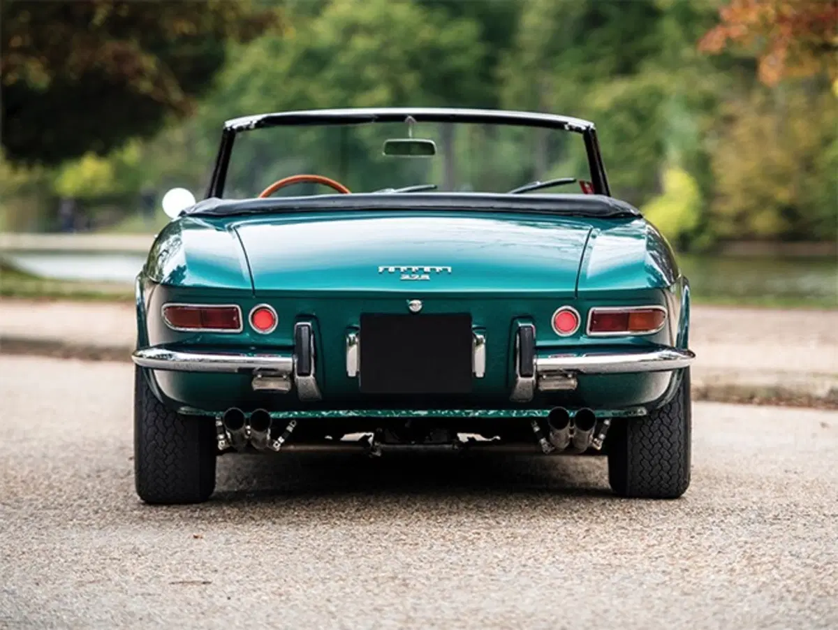 Ferrari 275 GTS: disegnata da Pininfarina e appartenuta al Principe del Marocco (2)