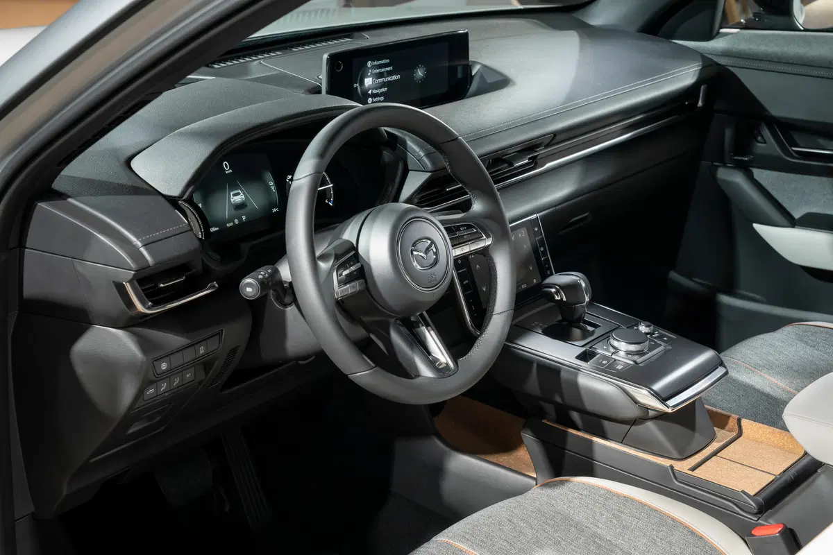 Mazda MX-30 2020, la macchina elettrica con...il Wankel! [Video] (8)