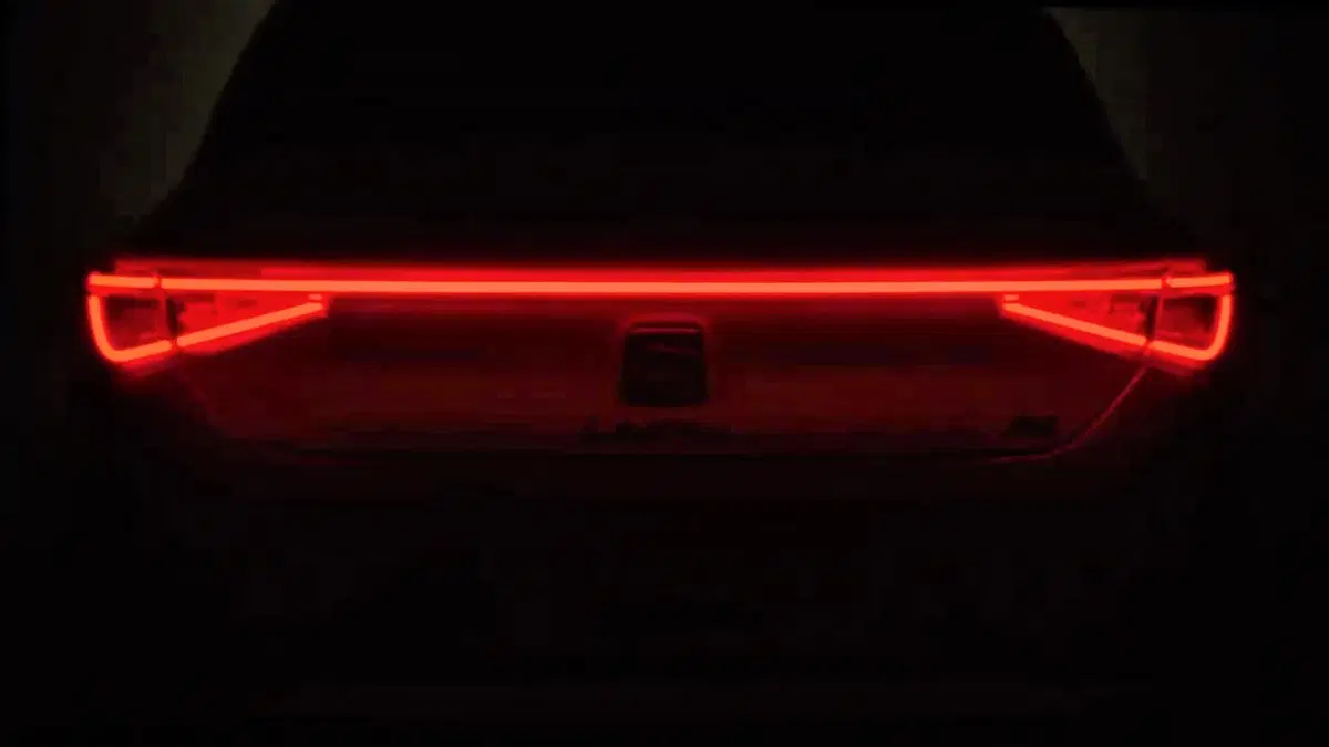 Nuova Seat Leon: le prime foto dei dettagli [Video teaser] (2)