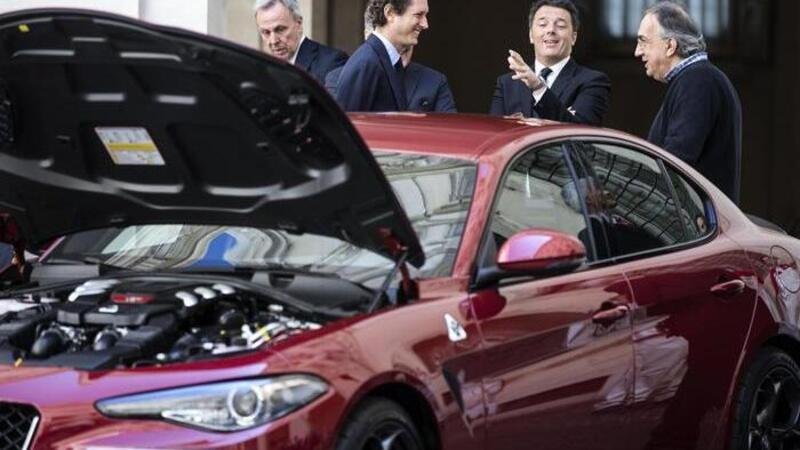 Renzi e Mattarella a bordo della Alfa Romeo Giulia [Video]