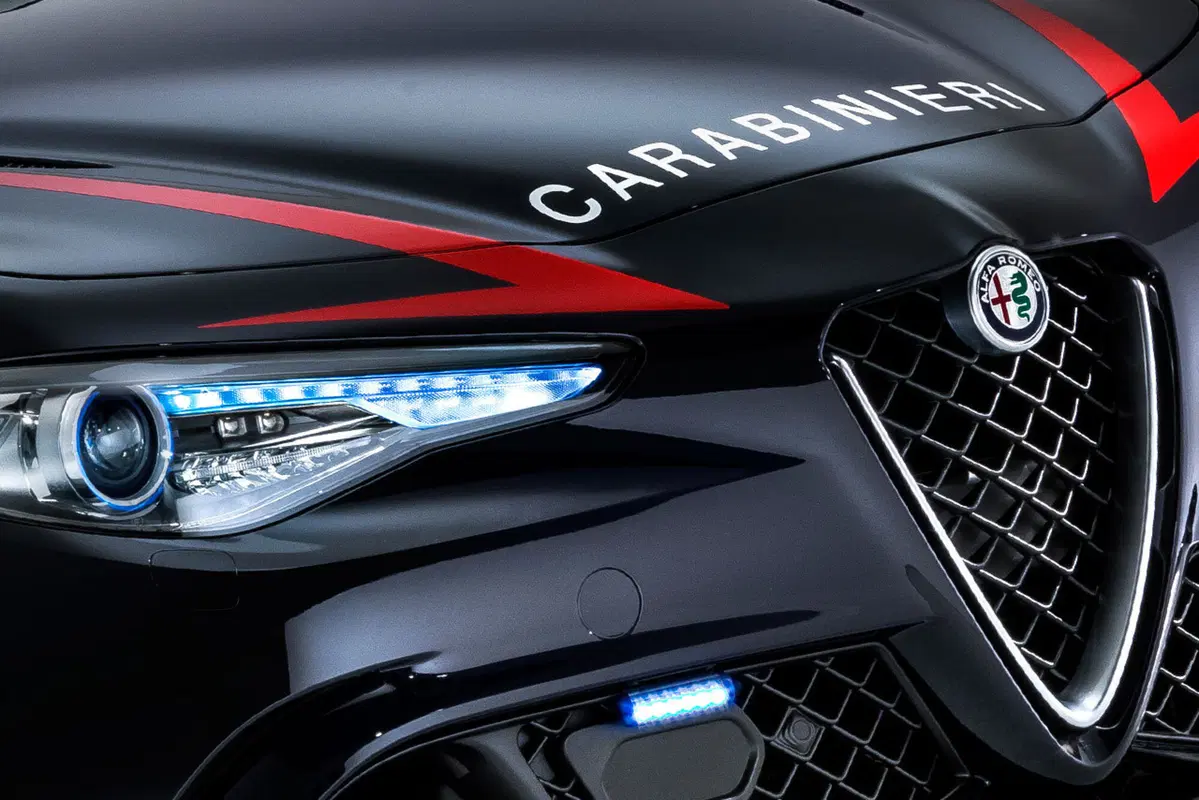 Alfa Romeo Giulia entra nell'Arma dei Carabinieri (7)