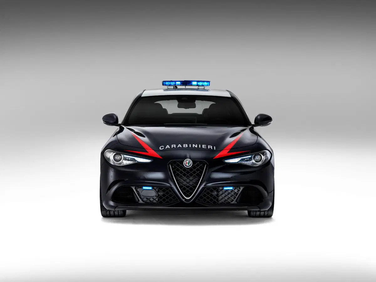 Alfa Romeo Giulia entra nell'Arma dei Carabinieri (4)