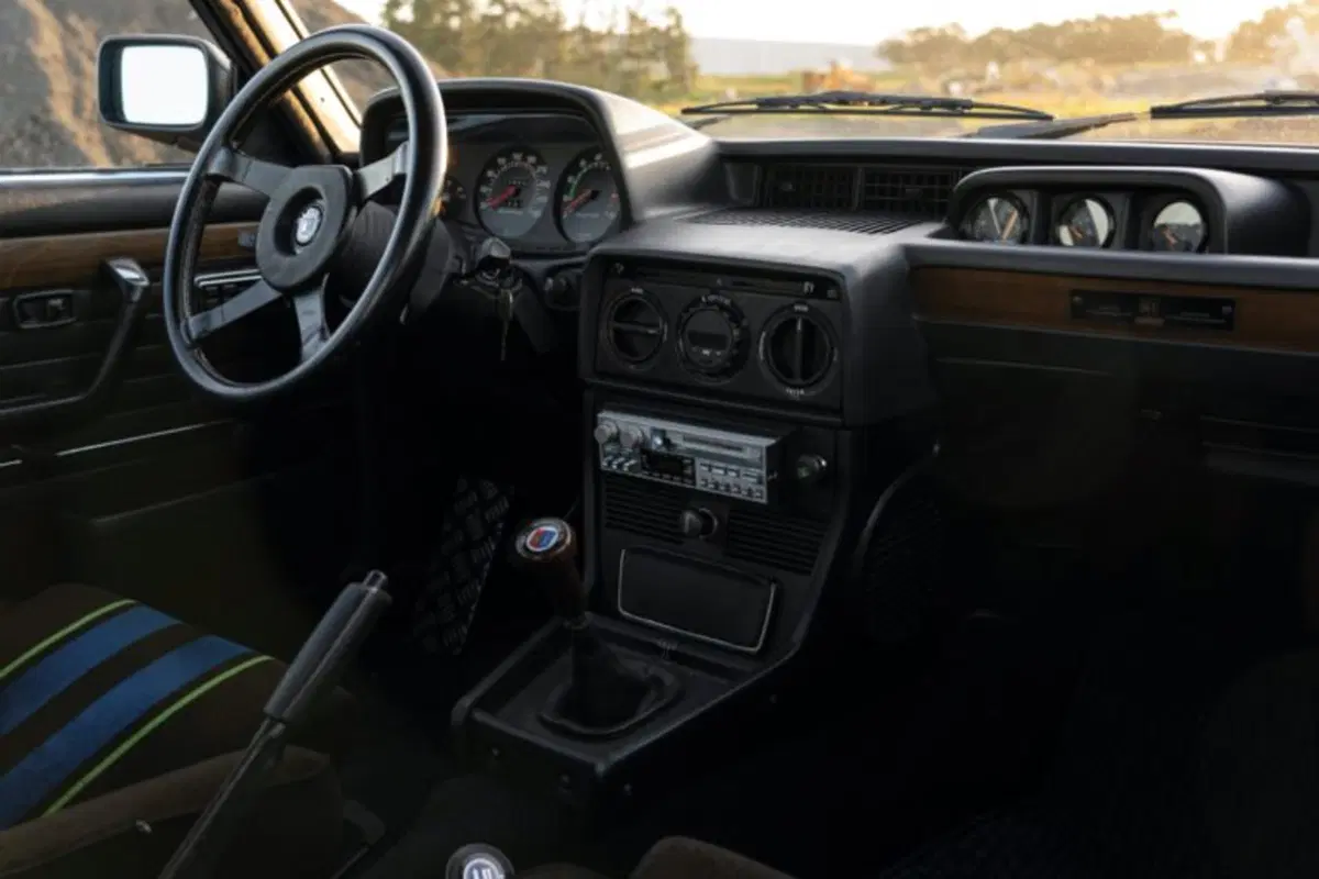 Alpina B7 S Turbo: Il bolide anni '80 all'asta (12)