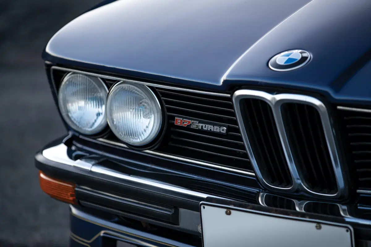Alpina B7 S Turbo: Il bolide anni '80 all'asta (6)
