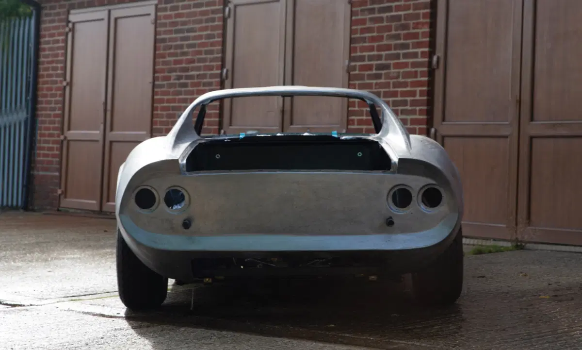 Ferrari Dino 246 GTS: in vendita un esemplare quasi... restaurato (10)