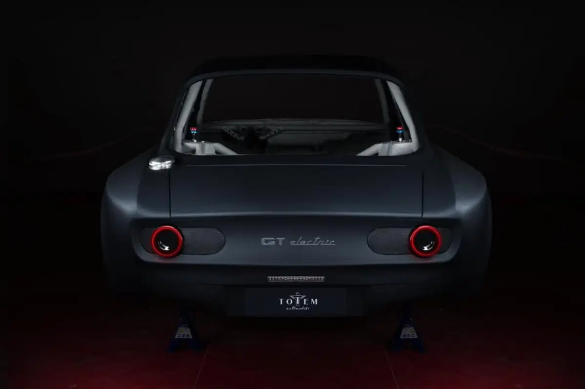 Boom: rinasce l’Alfa Romeo Giulia GT ed è elettrica con 510 CV [Foto gallery] (4)