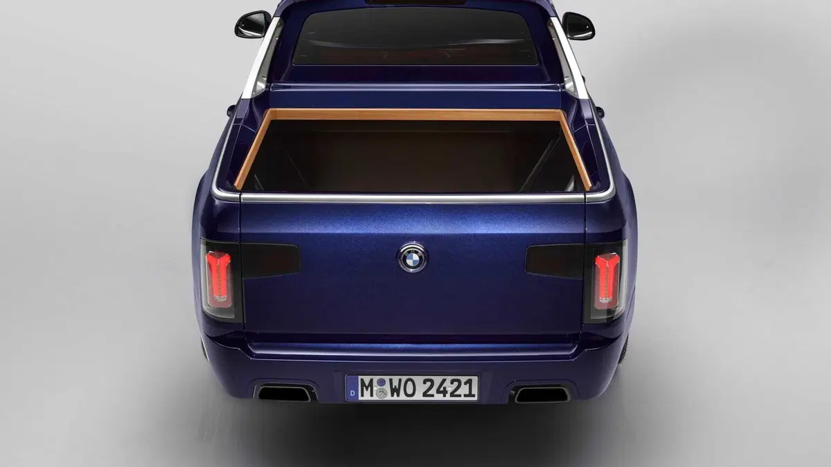 BMW X7 Pick-up, la versione che non ti aspetti (7)