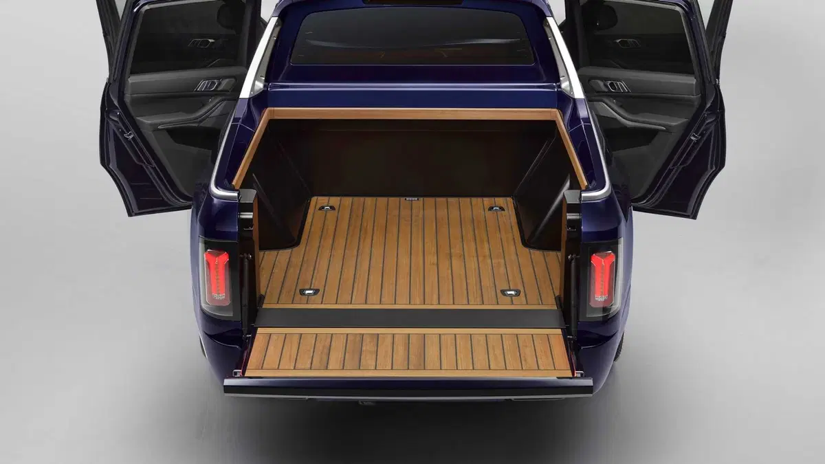 BMW X7 Pick-up, la versione che non ti aspetti (11)