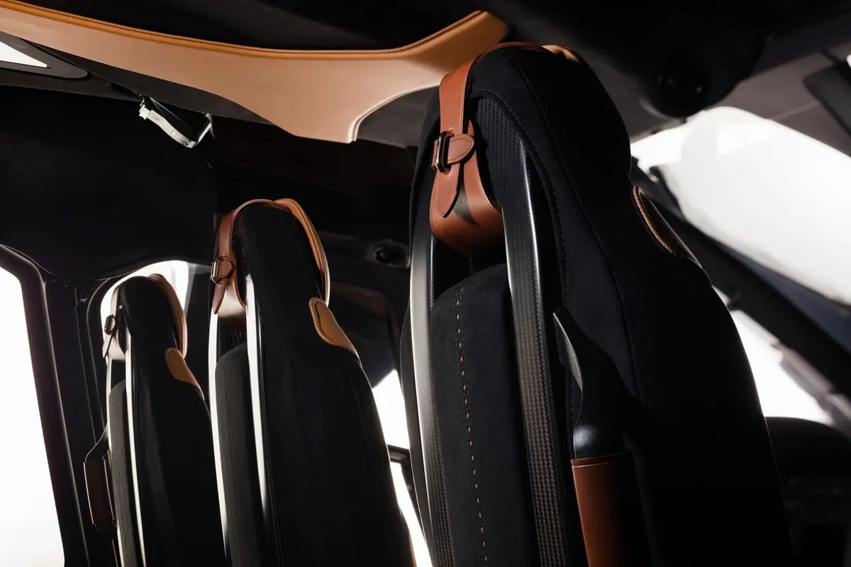 Airbus ACH130 Aston Martin Edition: l'elicottero che si ispira alle quattro ruote (11)
