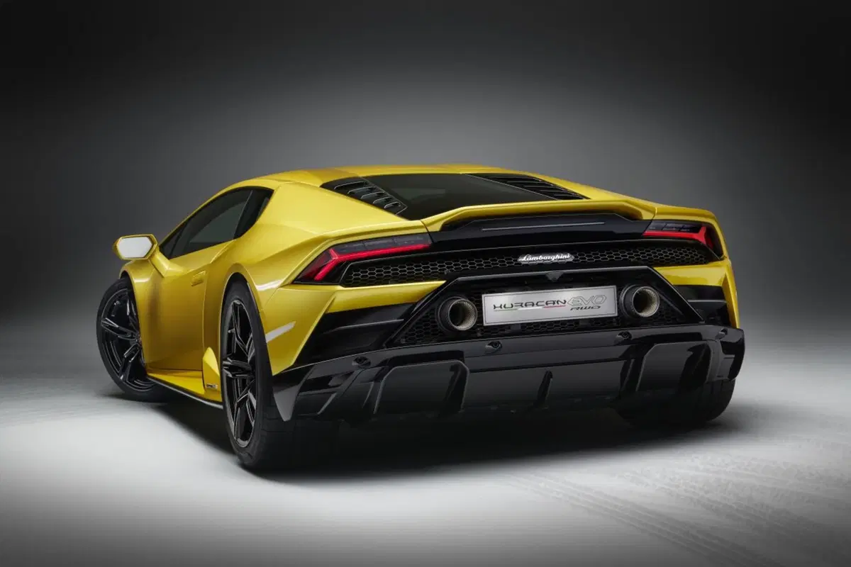Lamborghini Huracan Evo RWD, 610 CV a trazione posteriore (4)