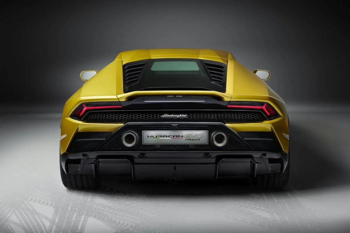 Lamborghini Huracan Evo RWD, 610 CV a trazione posteriore (5)
