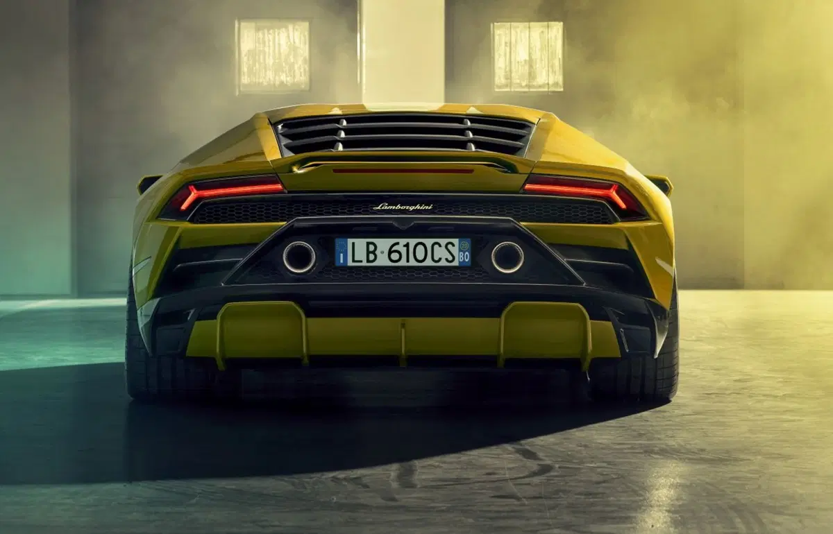 Lamborghini Huracan Evo RWD, 610 CV a trazione posteriore (10)