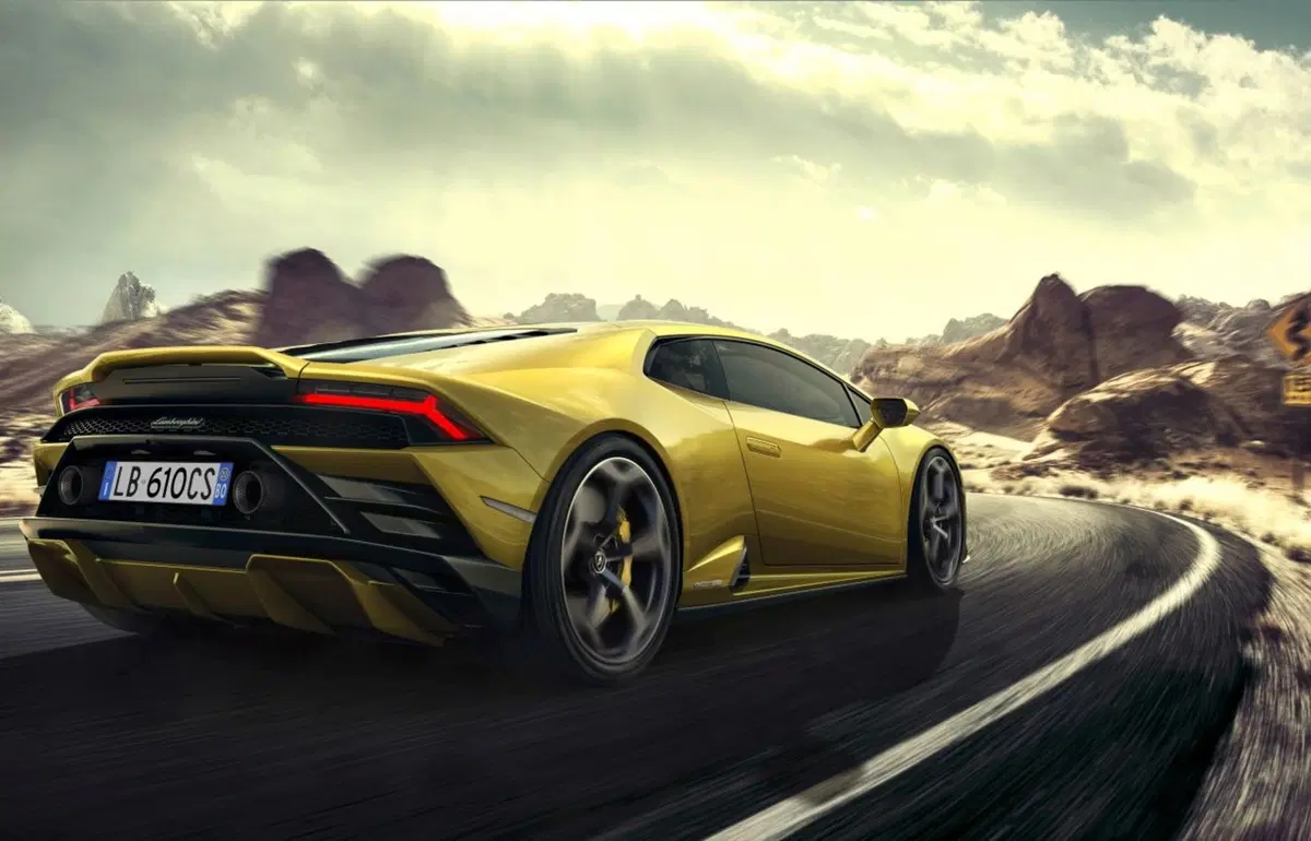 Lamborghini Huracan Evo RWD, 610 CV a trazione posteriore (14)