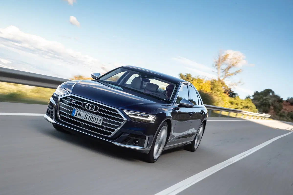 Audi S8 (2019-->>) (35)