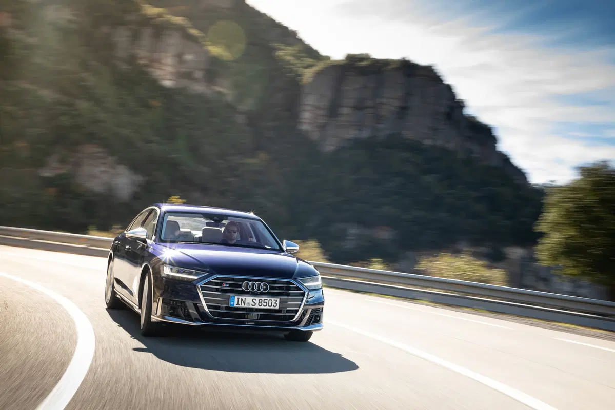 Audi S8 (2019-->>) (32)