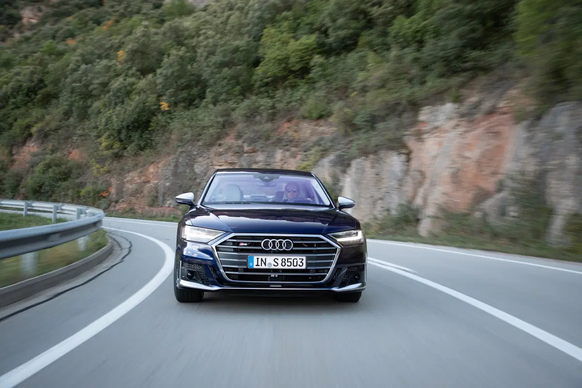 Audi S8 (2019-->>) (45)