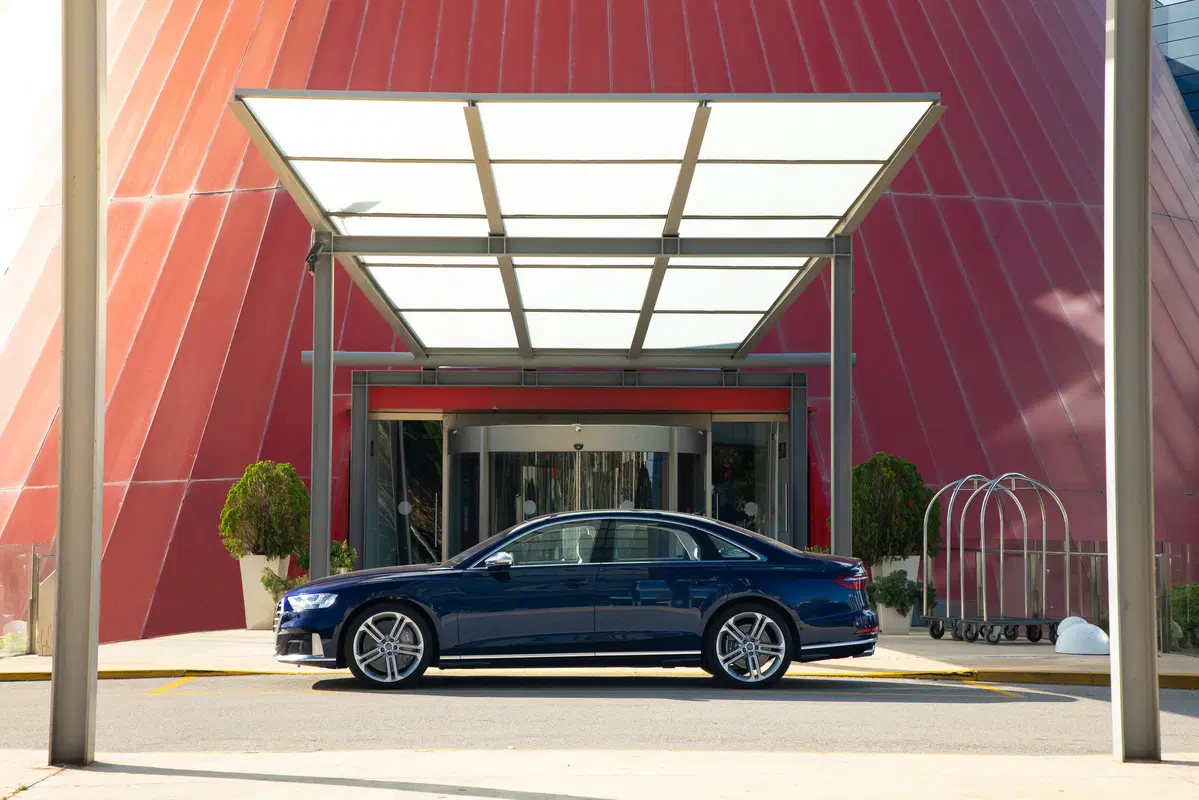 Audi S8 (2019-->>) (47)