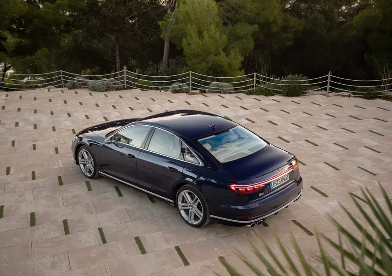 Audi S8 (50)