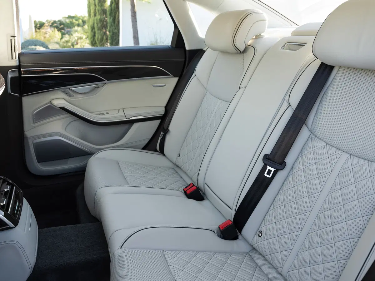 Audi S8 (2019-->>) (39)