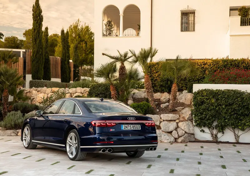 Audi S8 (52)