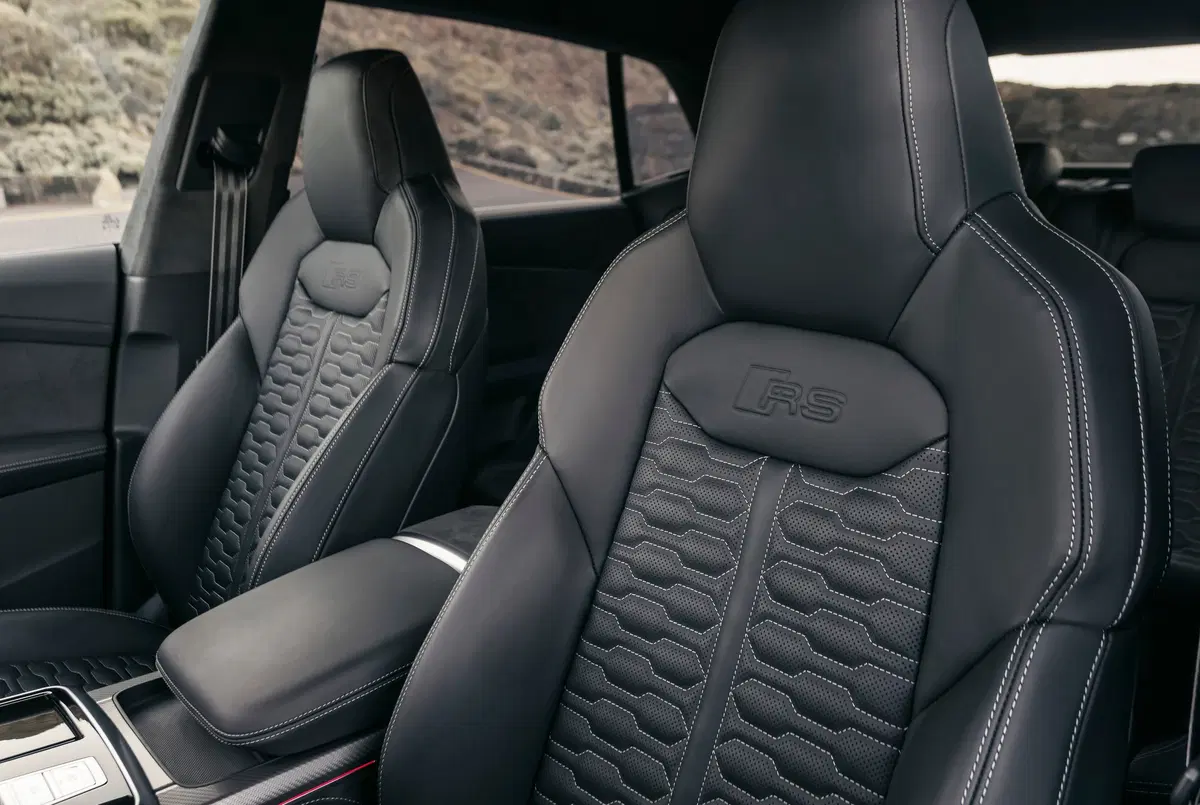 Audi RS Q8 Q8 4.0 mhev quattro tiptronic (34)