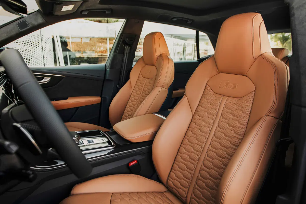 Audi RS Q8 Q8 4.0 mhev quattro tiptronic (33)