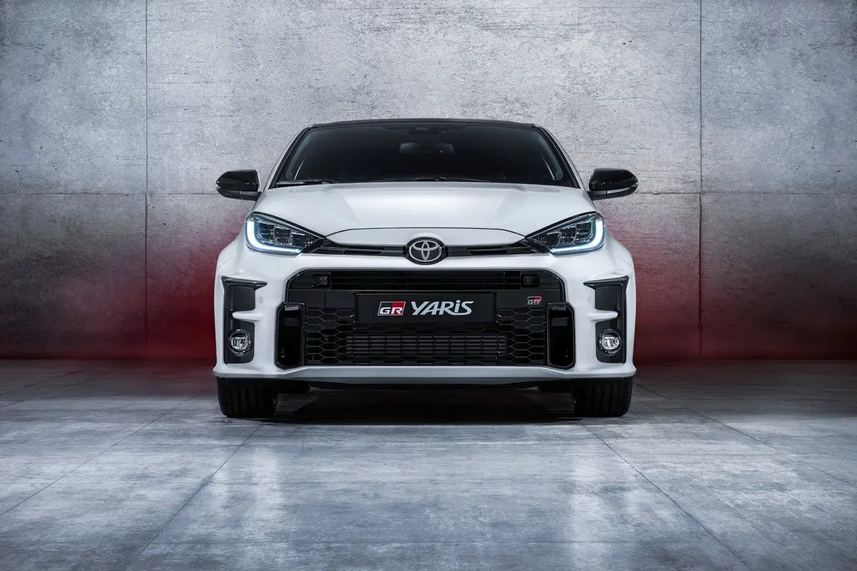 Toyota GR Yaris: potenza, scheda tecnica e foto ufficiali (7)
