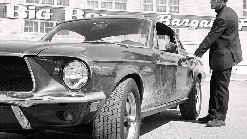 Ford Mustang Bullitt di Steve McQueen: venduta all&#039;asta per 3,7 milioni di dollari
