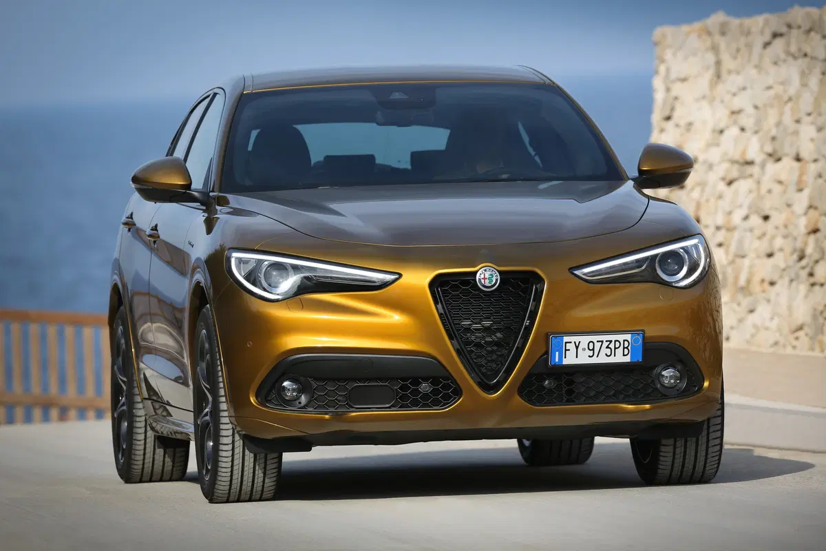Alfa Romeo Stelvio Stelvio 2.2 Turbodiesel 190 CV AT8 Q4 Business (19)