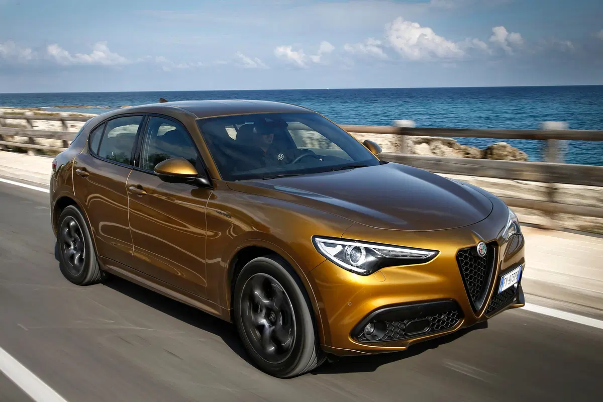 Alfa Romeo Stelvio Stelvio 2.2 Turbodiesel 190 CV AT8 Q4 Business (17)
