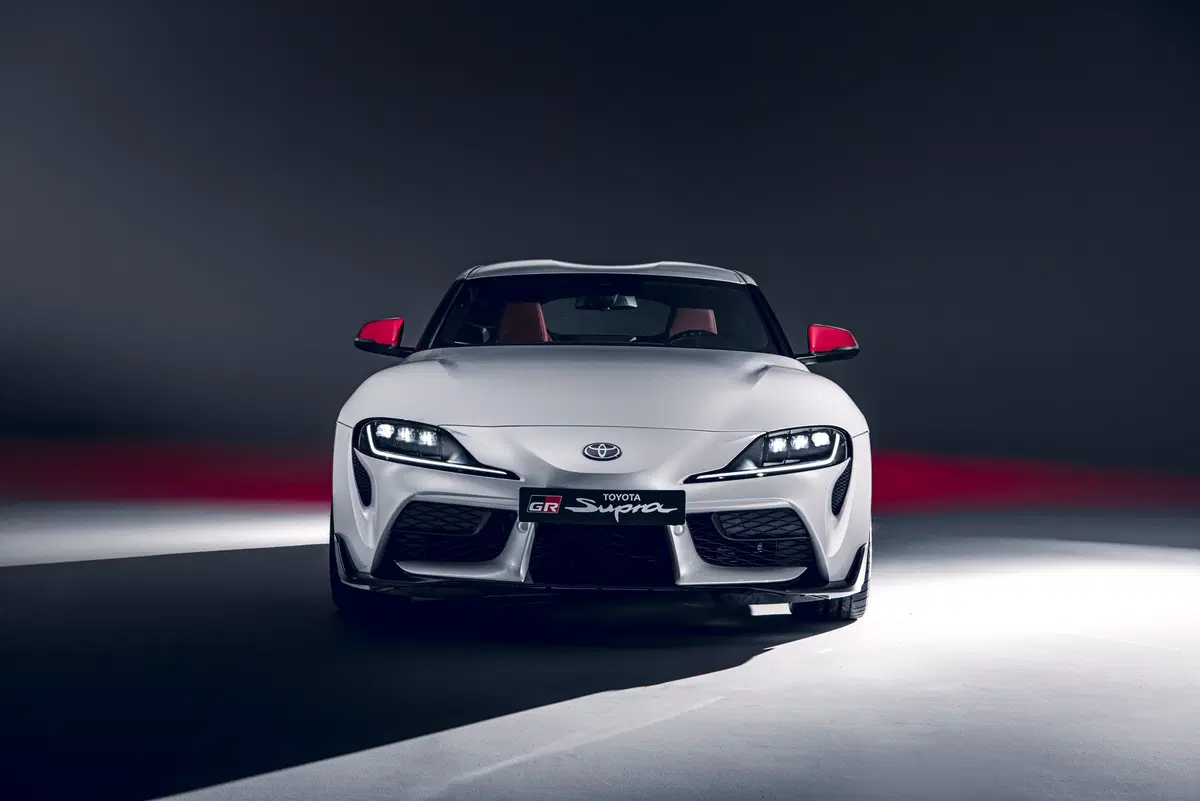 Toyota GR Supra 2.0: con il duemila sarà più bella da guidare (5)