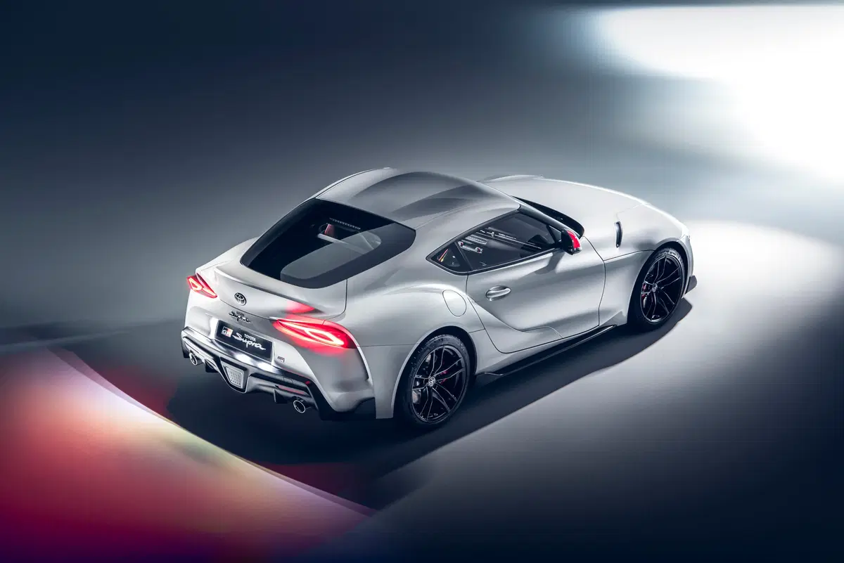 Toyota GR Supra 2.0: con il duemila sarà più bella da guidare (6)