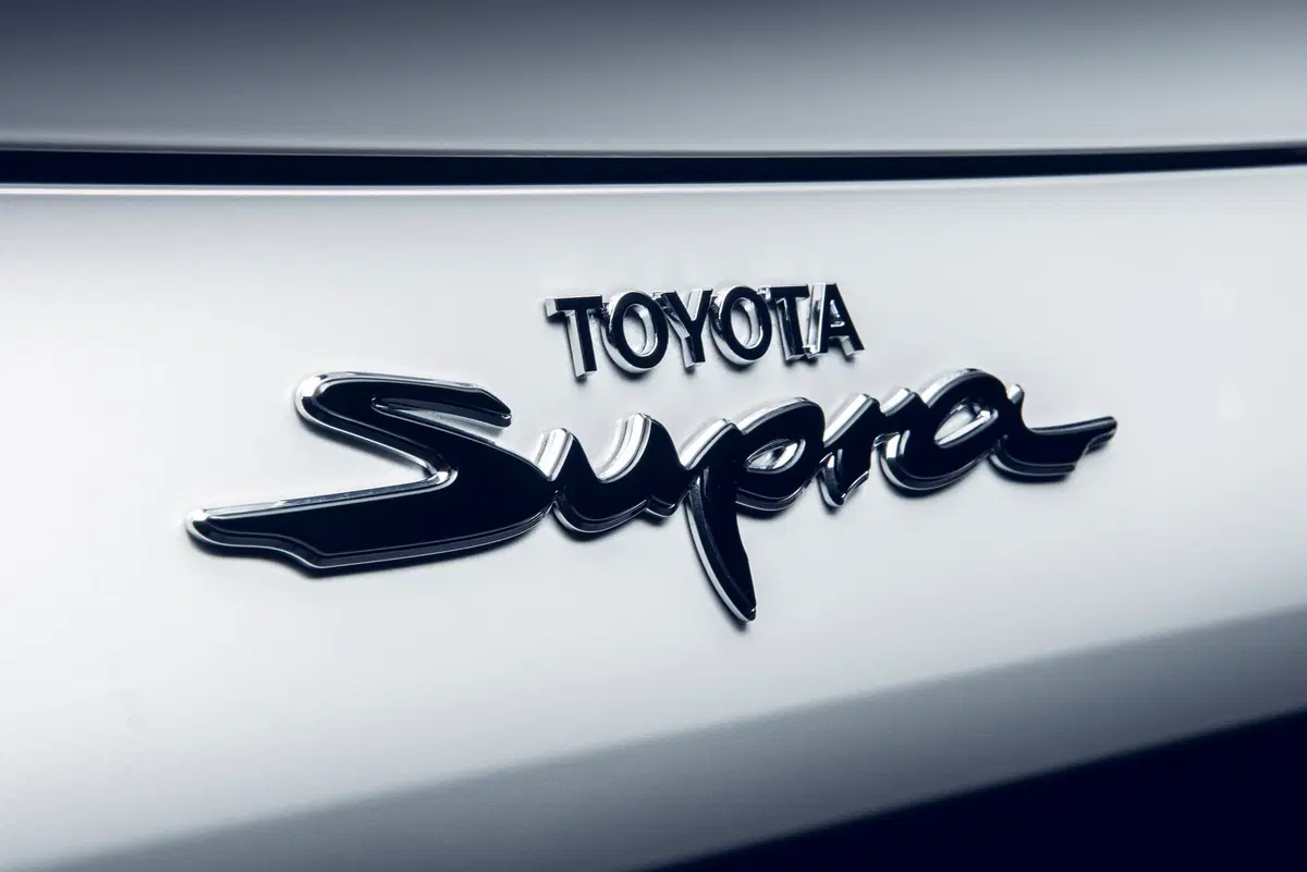 Toyota GR Supra 2.0: con il duemila sarà più bella da guidare (7)