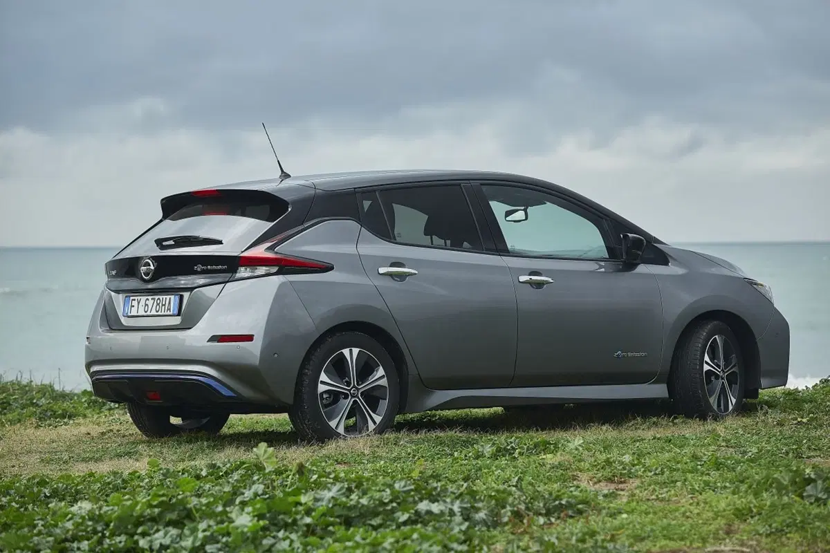 Nissan Leaf e+, con batteria 62 kWh autonomia da 385 km (7)