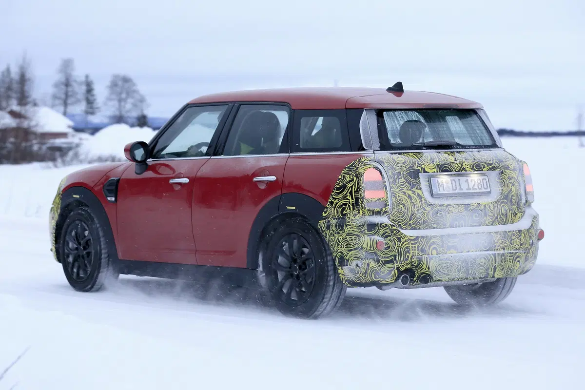 Mini Countryman restyling, le foto spia (7)