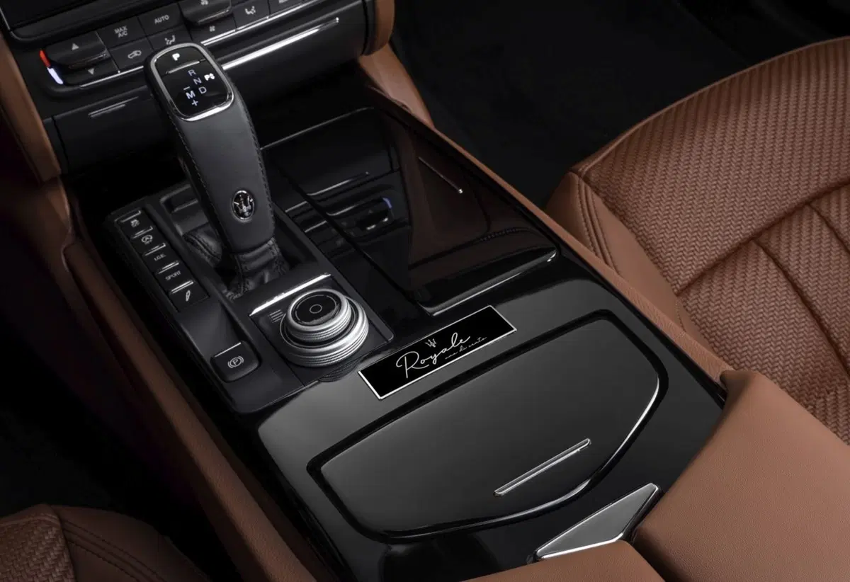 Maserati: ecco Quattroporte, Levante e Ghibli Royale (4)