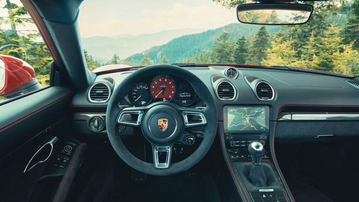 Porsche 718 Cayman e Boxster GTS, arrivano boxer aspirato e cambio manuale (5)