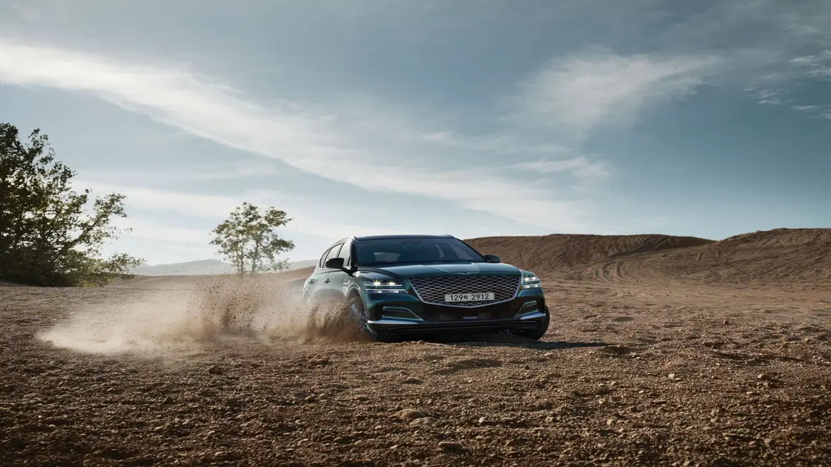 Genesis GV80, ecco il primo SUV del marchio (2)